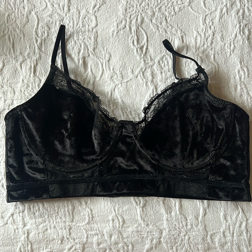 Forever 21 Velvet Balconette Bra